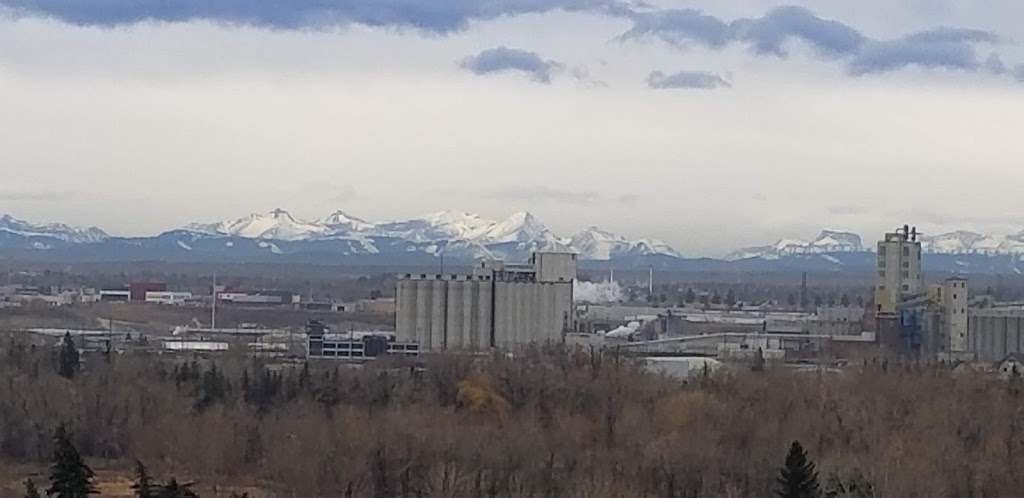 Southview View Deck | 2195-2359 26 St SE, Calgary, AB T2B, Canada
