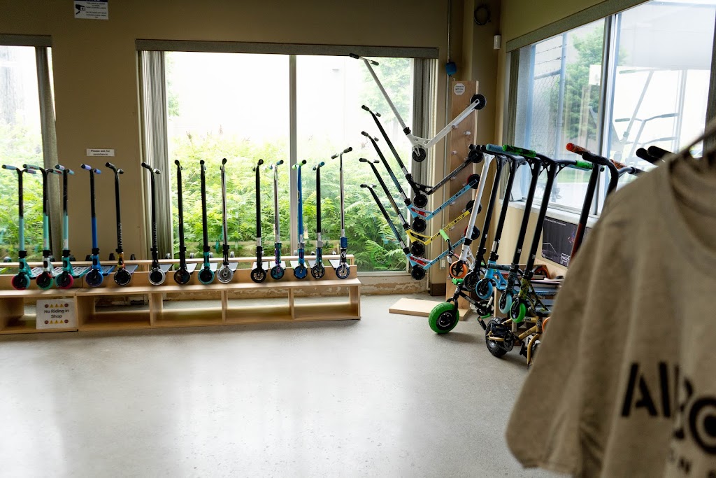 Airborne Action Sports | 265 City Centre Ave, Ottawa, ON K1R 7R7, Canada | Phone: (613) 230-3000