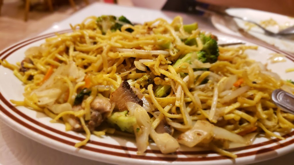 Chung Moi Chinese Restaurant | 2412 Eglinton Ave E, Scarborough, ON M1K 2P3, Canada | Phone: (416) 755-5293
