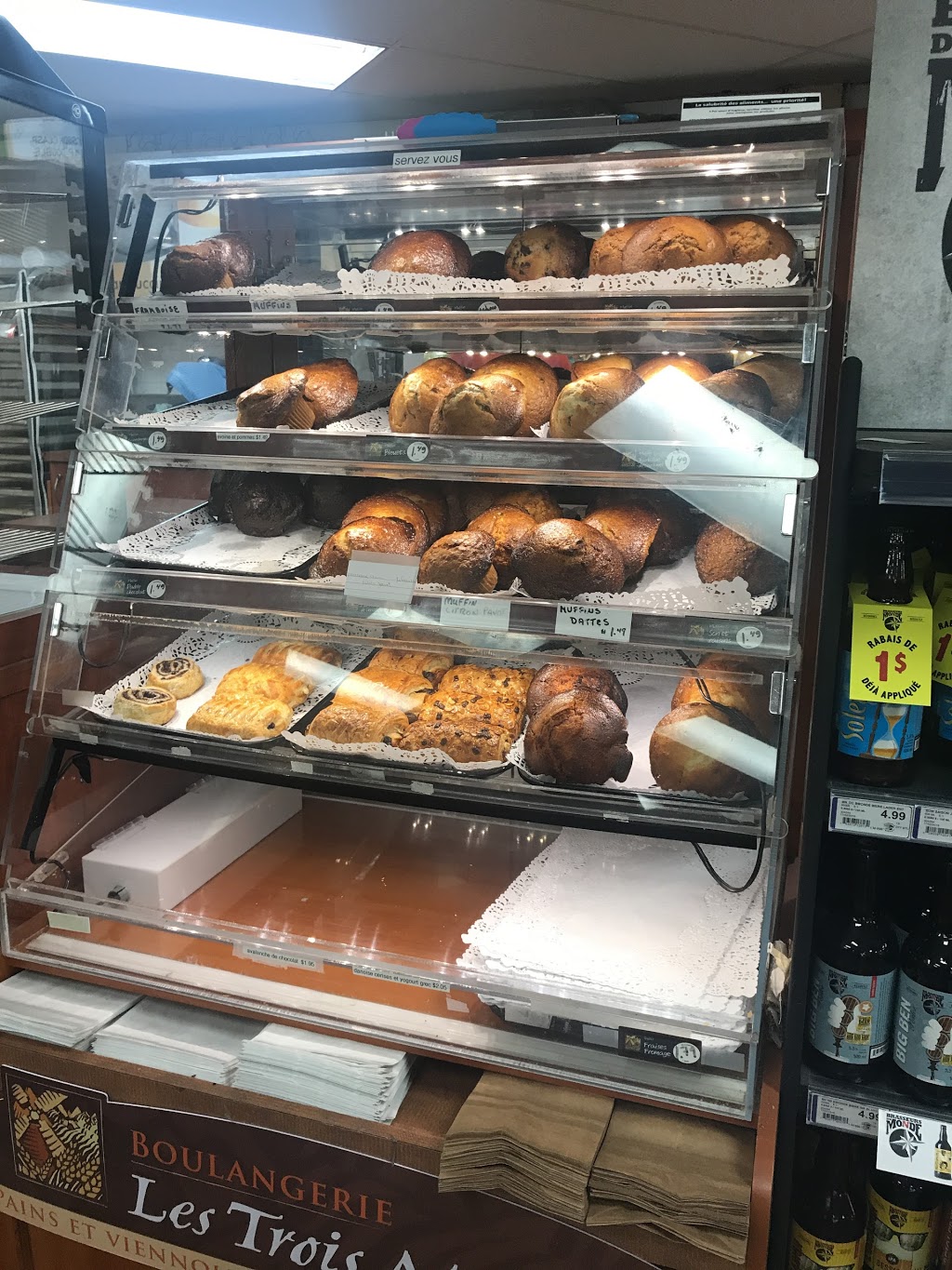 Dépanneur Voisin de la Gare | 577 20e Av, Deux-Montagnes, QC J7R 6B2, Canada | Phone: (450) 473-3424