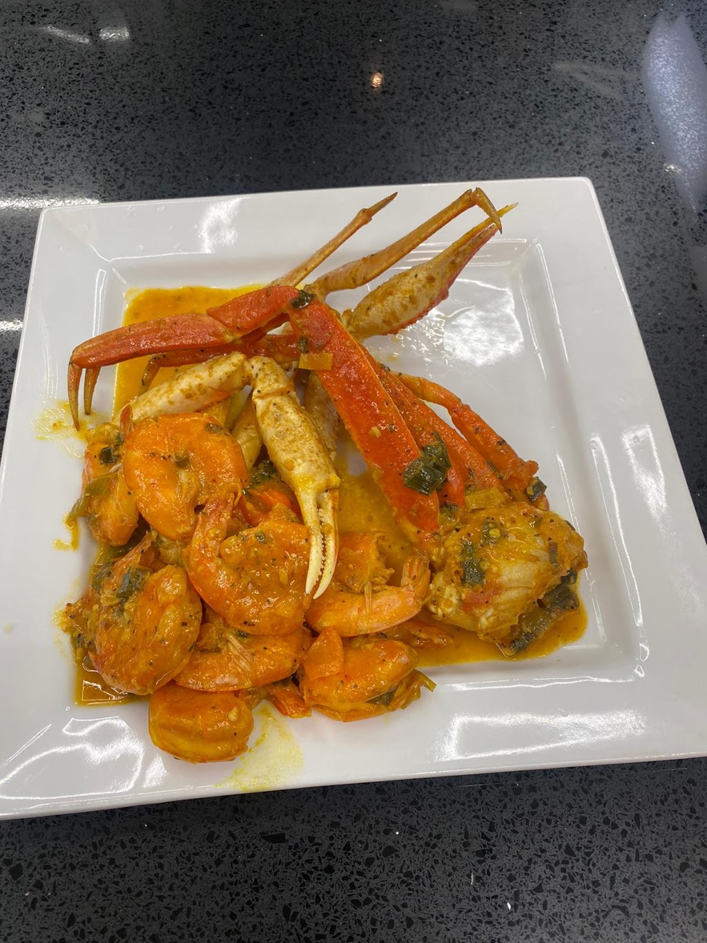 Pier 6 Seafood | 1172 Weston Rd, York, ON M6M 4P4, Canada | Phone: (416) 244-0030