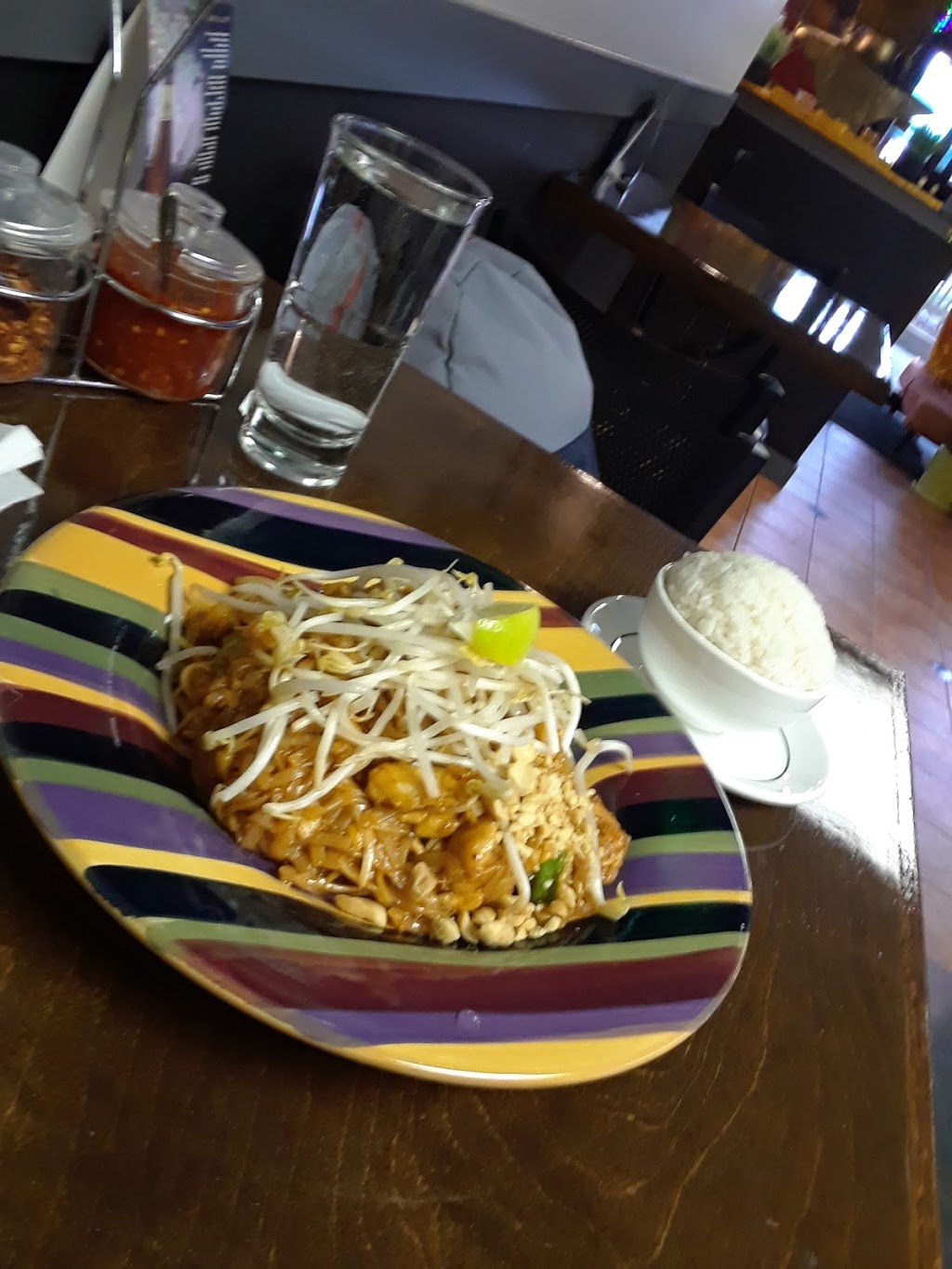 Friendly Thai Restaurant | 682 Gibsons Way #1a, Gibsons, BC V0N 1V9, Canada | Phone: (604) 840-3181