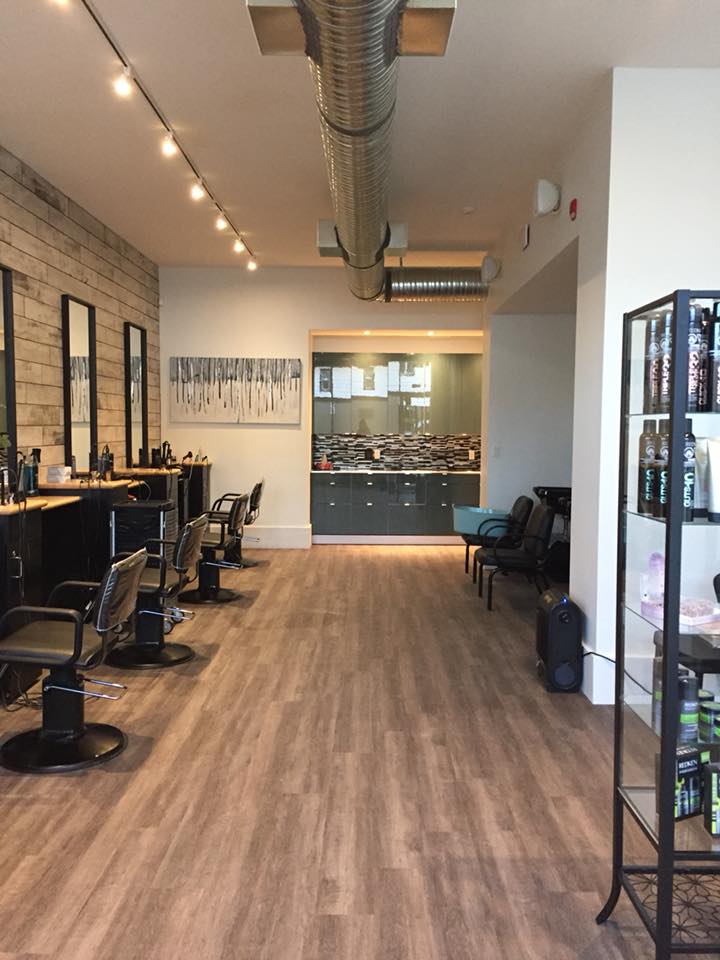 Swivel Salon | 3001 26 Ave SW, Calgary, AB T3E 2K7, Canada | Phone: (403) 453-4247