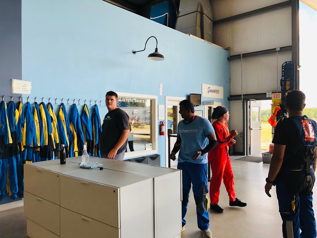 Skydive Toronto Inc | 3065 4th Line, Cookstown, ON L0L 1L0, Canada | Phone: (800) 668-5867