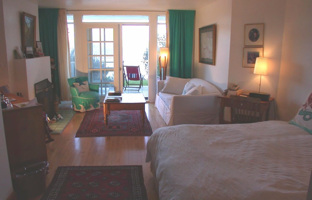 Sooke Harbour House Hotel & Resort | 1528 Whiffen Spit Road, Sooke, BC V9Z 0T4, Canada | Phone: (250) 642-3421