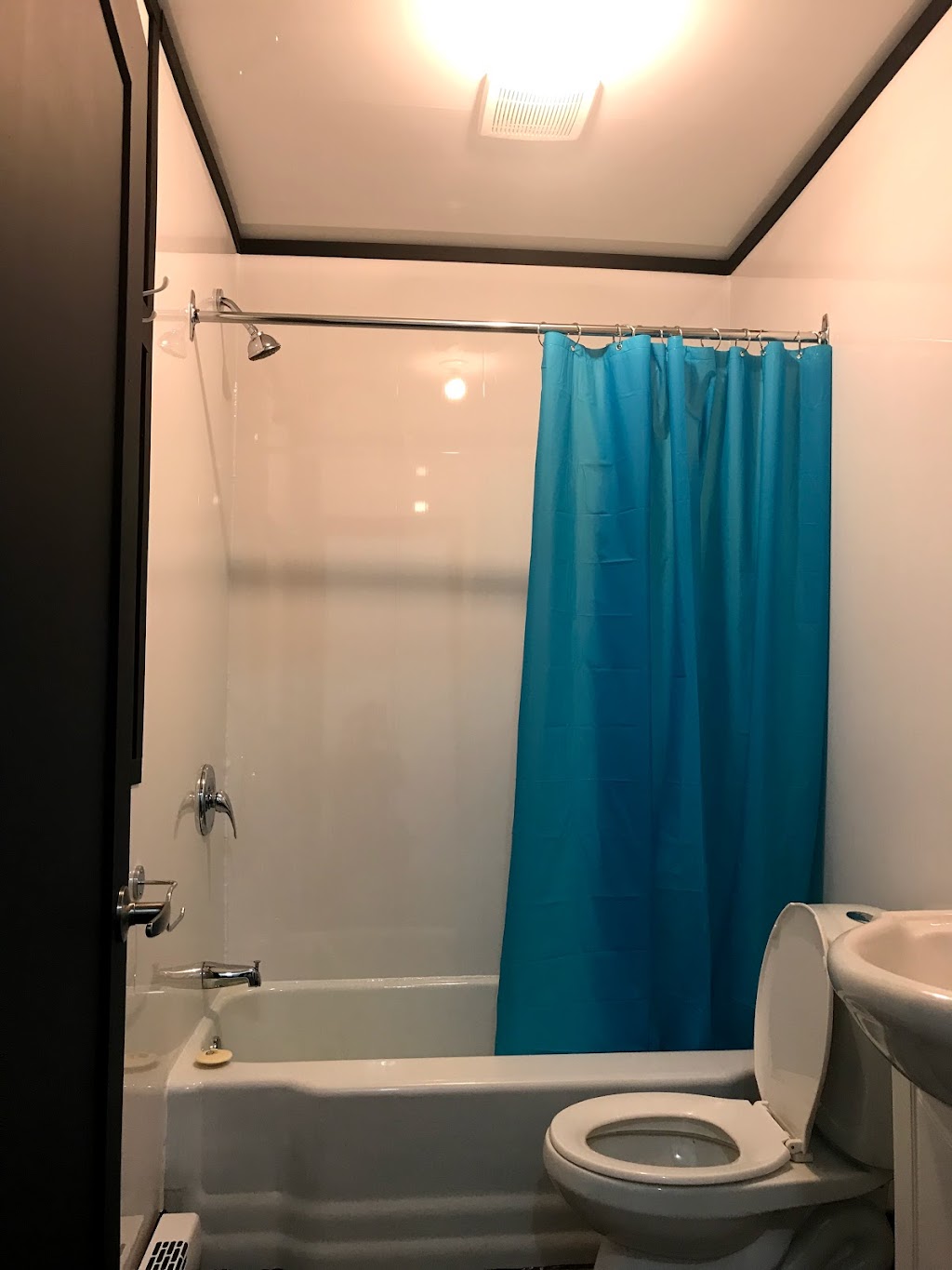 LAmbassade - Résidence étudiante Shawinigan | 2473 Av. Saint-Marc, Shawinigan, QC G9N 3Y6, Canada | Phone: (819) 383-5691