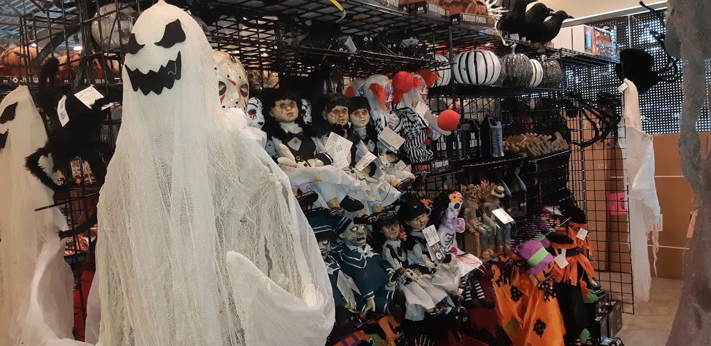 Halloween City | 15045 32 Ave, Surrey, BC V4P 0A2, Canada | Phone: (604) 385-3465