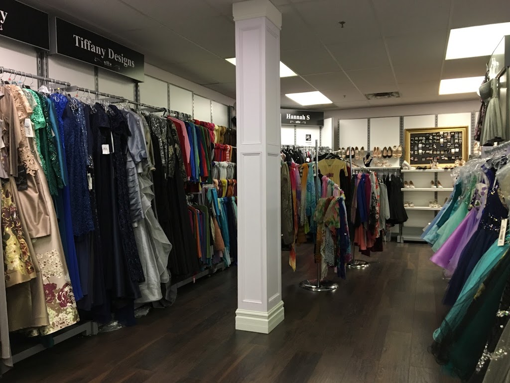 Elle Couture | 1069 Wellington Rd Unite 114, London, ON N6E 2H6, Canada | Phone: (519) 680-7781