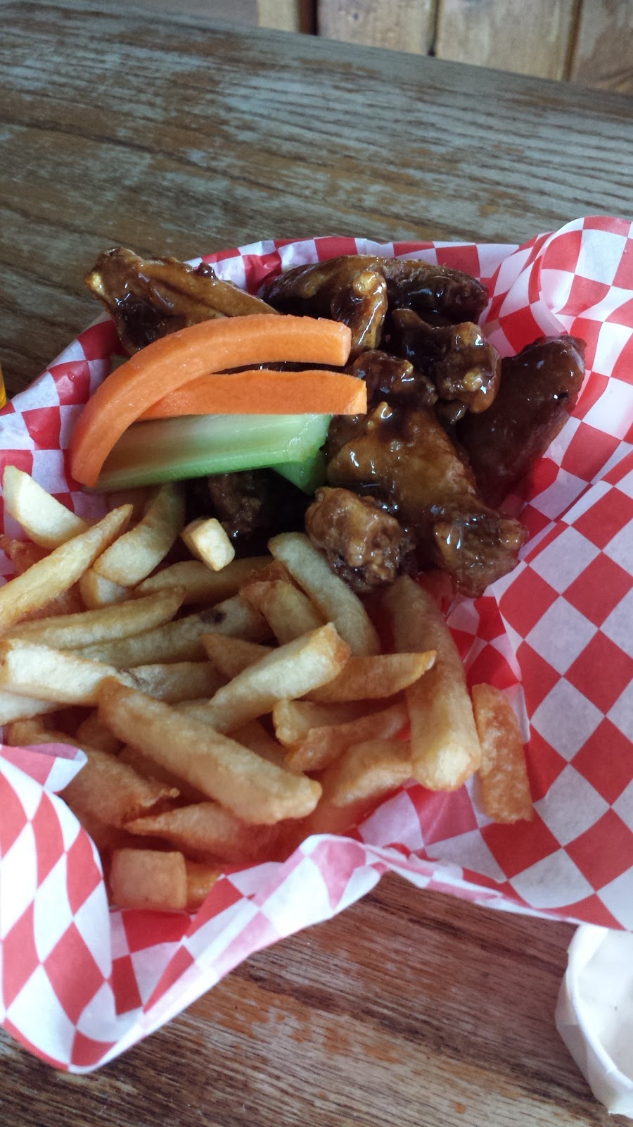 Roosters | 477 Grove St E, Barrie, ON L4M 6M3, Canada | Phone: (705) 728-1771