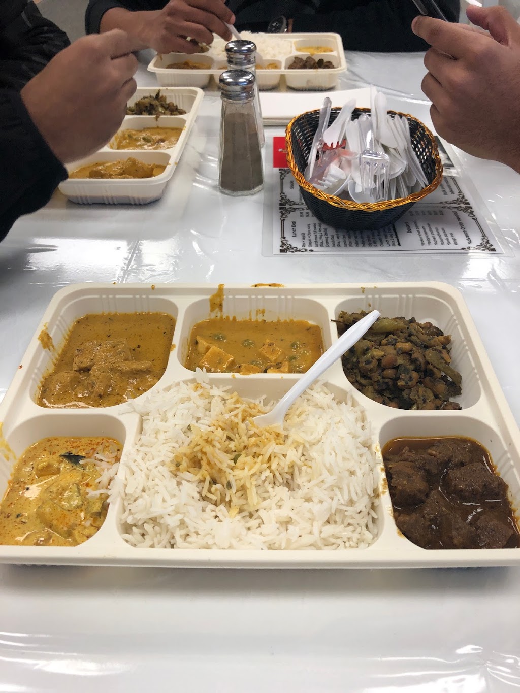 Malabar House Indian takeout | 2194 Robertson Rd Unit 27C, Nepean, ON K2H 9J5, Canada | Phone: (613) 509-1685