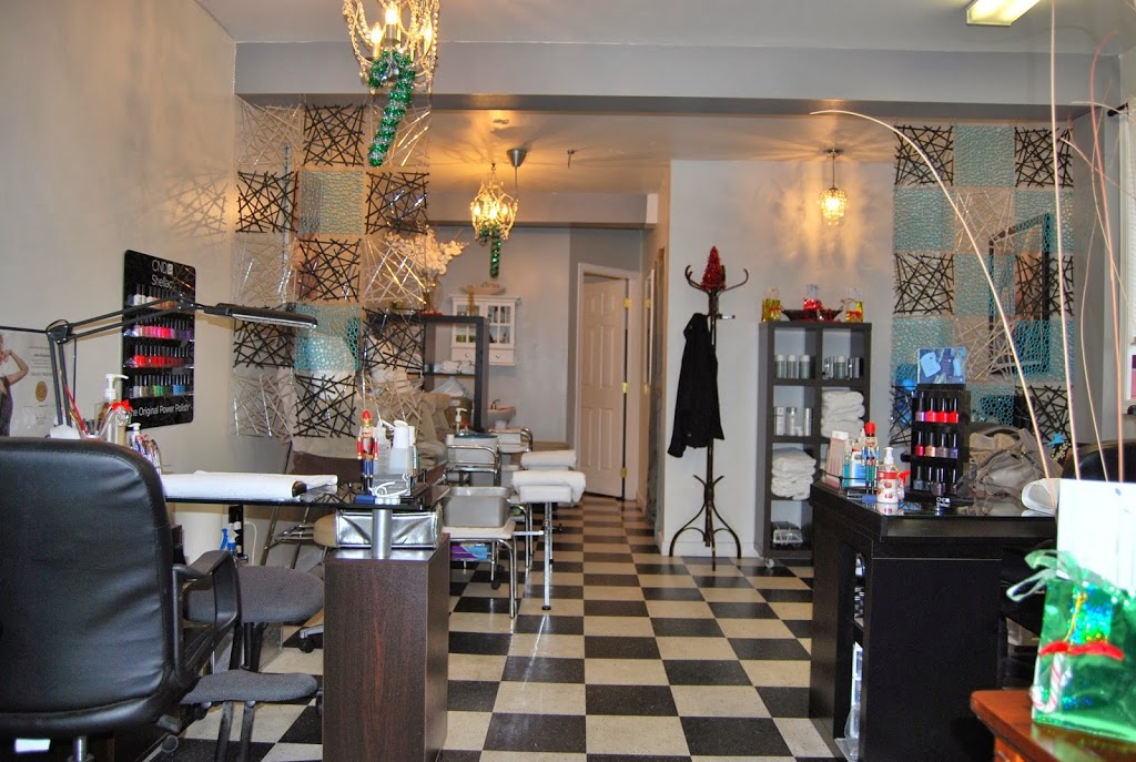 New Town Nails & Lash Studio | 350 Marigold Rd, Victoria, BC V8Z 4P9, Canada | Phone: (250) 412-3056