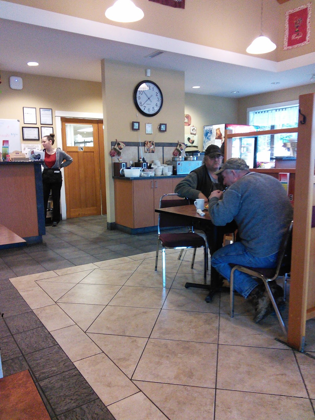 Red Rooster Diner | 8432 Trans-Canada Hwy, Chemainus, BC V0R 1K4, Canada | Phone: (250) 324-3104
