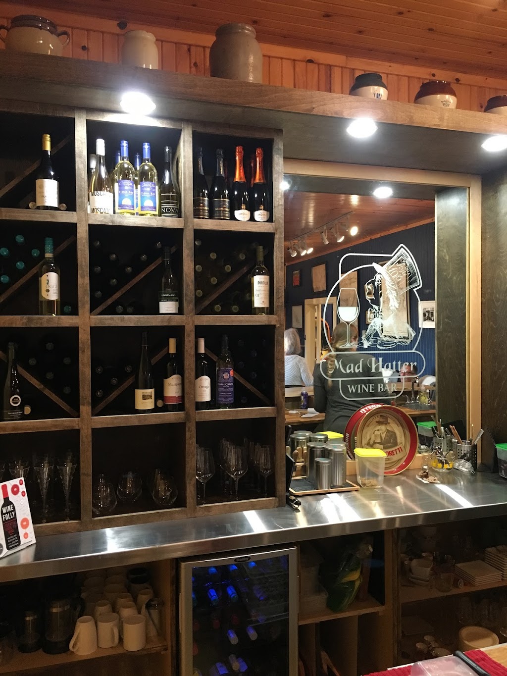 Mad Hatter Wine Bar | 213 St George St, Annapolis Royal, NS B0S 1A0, Canada | Phone: (902) 532-2070