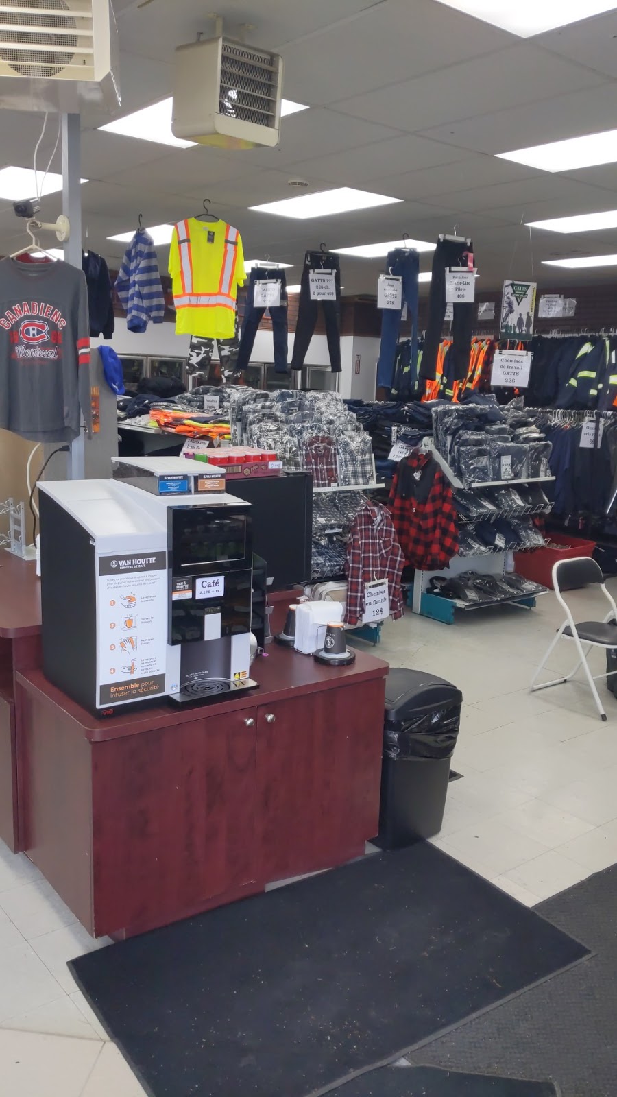 Surplus Économiques LEssentiel Économique | 105 Rue Principale, Sainte-Hénédine, QC G0S 2R0, Canada | Phone: (418) 504-0577