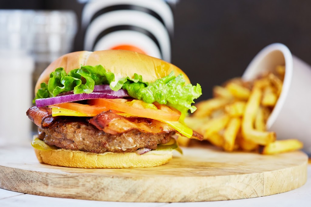 South St. Burger | 11838 Sarcee Trail NW H109, Calgary, AB T3R 0A1, Canada | Phone: (403) 290-0226