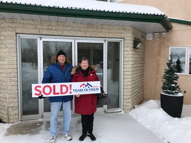 Team Olyniuk Real Estate Remax Performance Realty | 942 St Marys Rd, Winnipeg, MB R2M 3R5, Canada | Phone: (204) 981-2009
