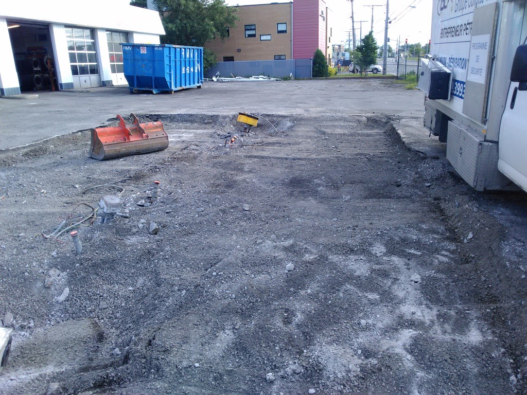Shell | 6085 Boul Henri-Bourassa O, Saint-Laurent, QC H4R 1C5, Canada | Phone: (514) 336-4320