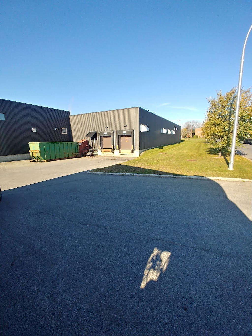 Luminis | 260 Av. Labrosse, Pointe-Claire, QC H9R 5L5, Canada | Phone: (514) 683-3883