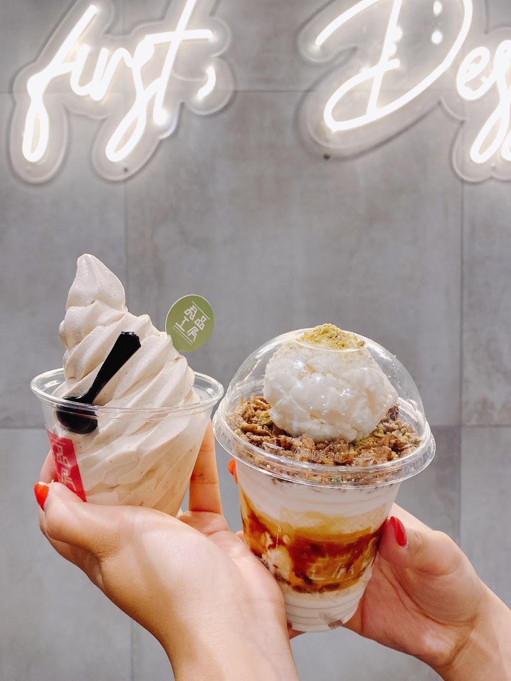 The Dessert Kitchen Scarborough | 1571 Sandhurst Cir #106E, Scarborough, ON M1V 1V2, Canada | Phone: (647) 352-2255