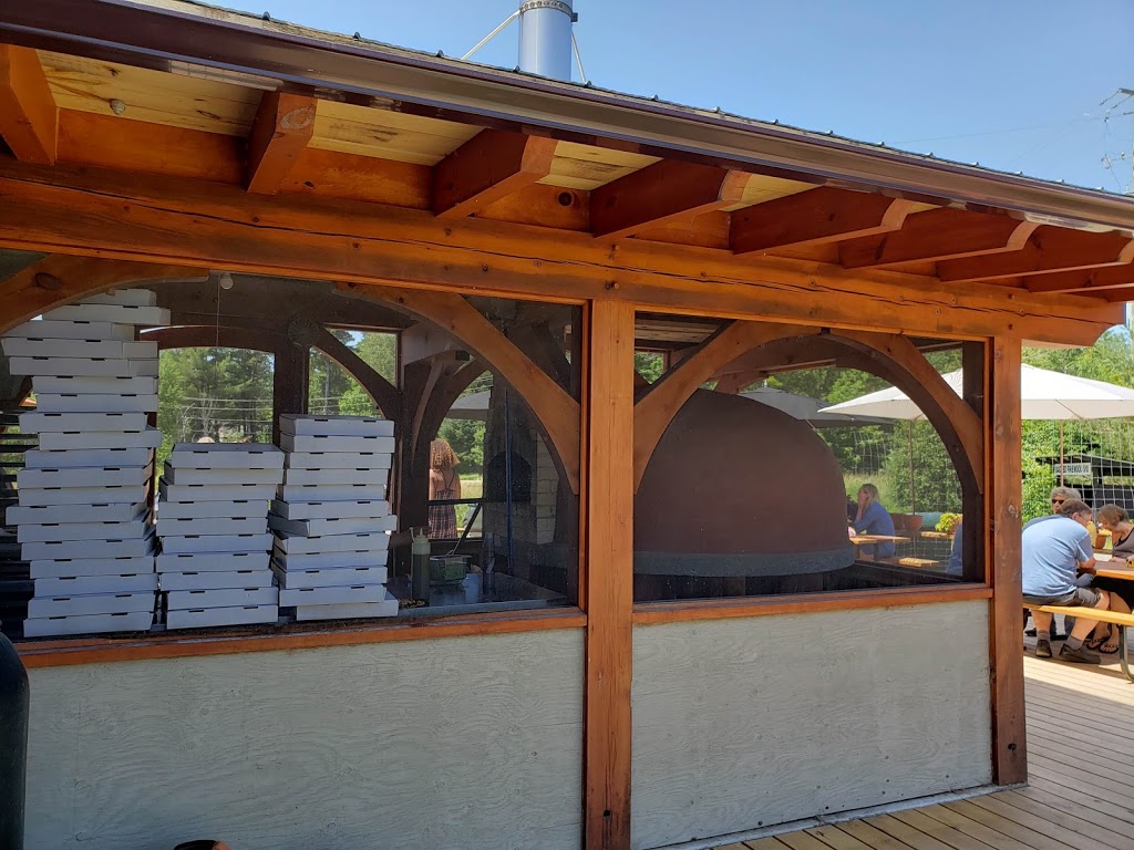 Pizza On Earth | 1009 Clan MacKay Rd, Dorset, ON P0A 1E0, Canada | Phone: (705) 349-8827
