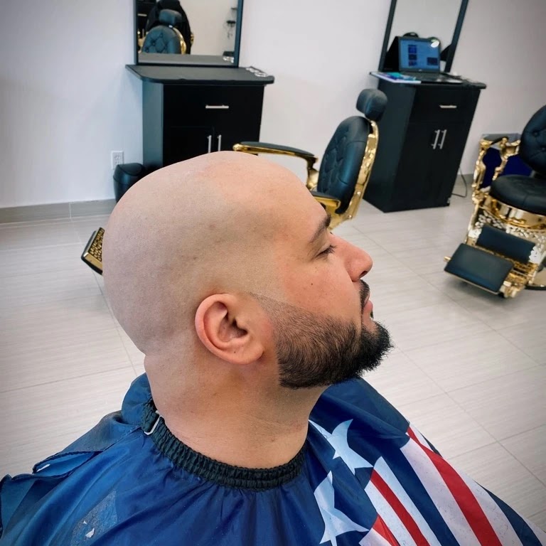 Randis Barber & Beauty Salon | 1050 Paramount Dr #7, Stoney Creek, ON L8J 1P8, Canada | Phone: (905) 783-8362