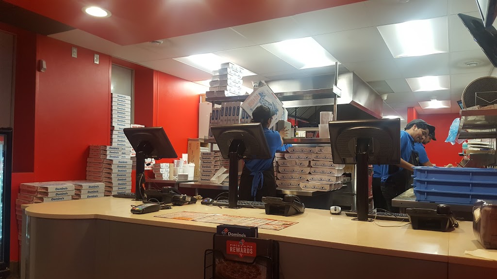 Dominos | 51 Niagara St, Toronto, ON M5V 1C3, Canada | Phone: (416) 364-3939