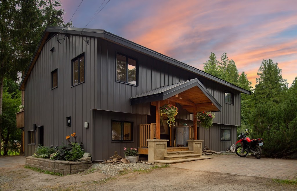 Lisa Hilton - Realtor - Pemberton, and Whistler BC | 105 Arbutus St, Pemberton, BC V0N 2L1, Canada | Phone: (604) 902-4589