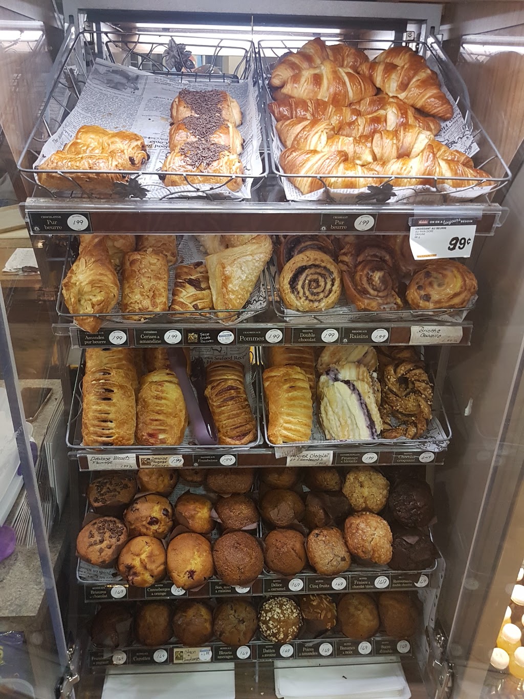 Reli Inc. Depanneur Voisin Harnois | 2724 Boulevard de lAnge Gardien N, LAssomption, QC J5W 4R8, Canada | Phone: (450) 588-3321