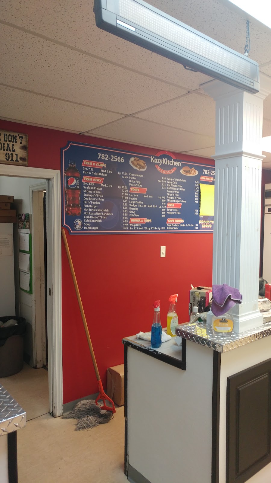 Kozy Kitchen | 1354 Topsail Rd, Paradise, NL A1L 1H6, Canada | Phone: (709) 782-2566