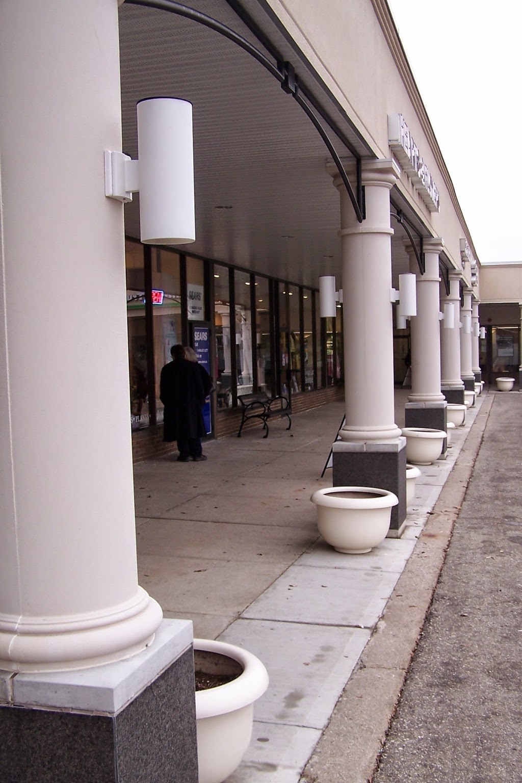 Barneys Jewellers Gemologist | 50 Westmount Rd N, Waterloo, ON N2L 2R5, Canada | Phone: (519) 747-1920
