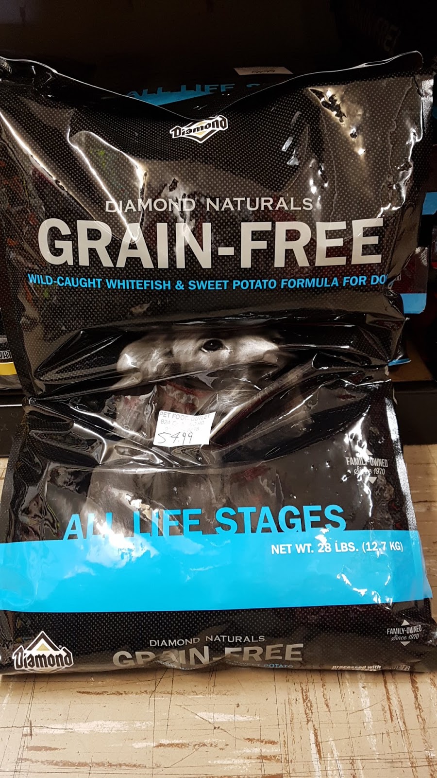 Pet Food Outlet | 824 Ontario Rd, Welland, ON L3B 5E2, Canada | Phone: (905) 735-7387