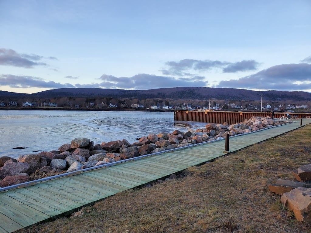 Restaurant Composé | 235 St George St, Annapolis Royal, NS B0S 1A0, Canada | Phone: (902) 532-1251
