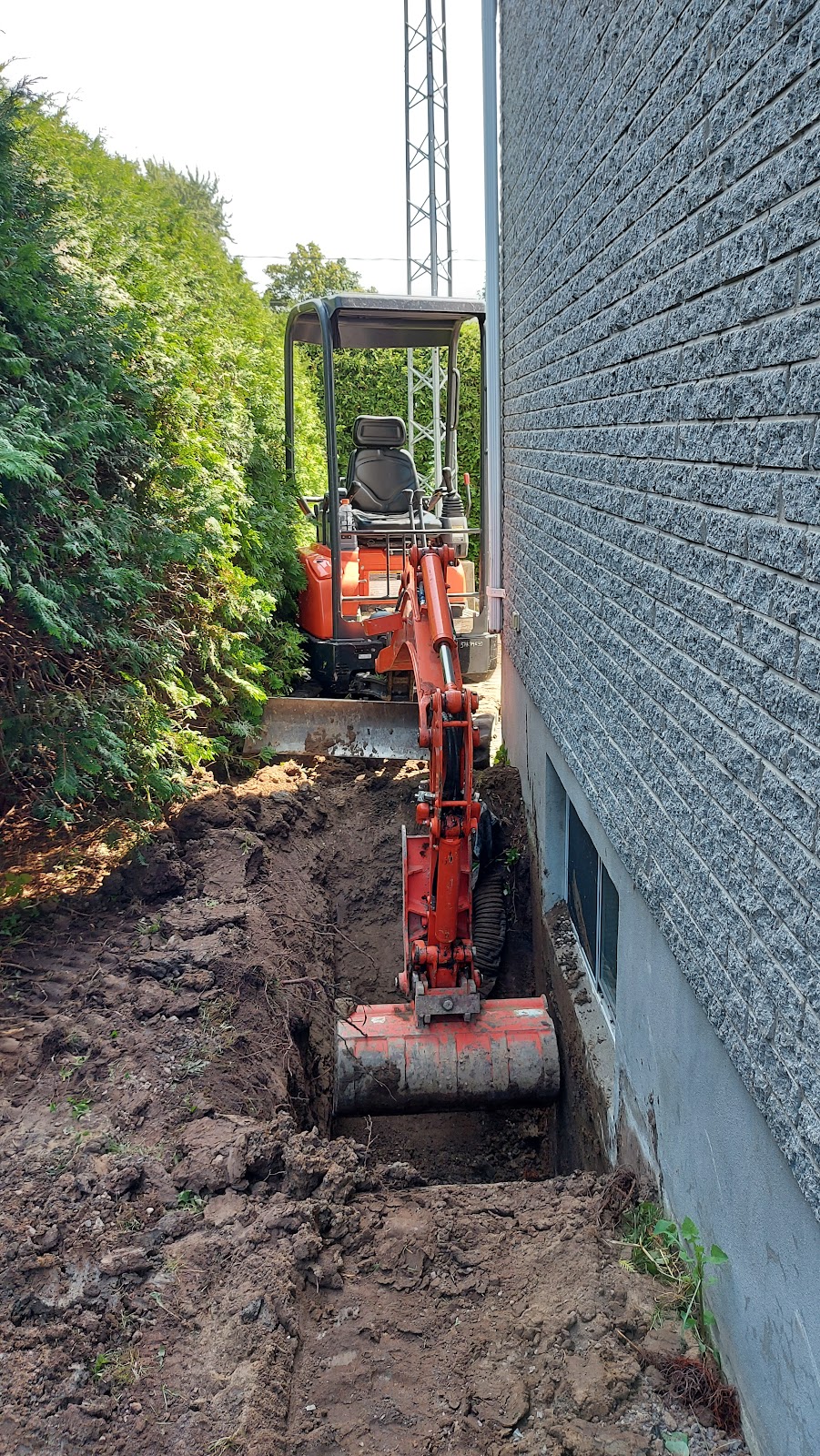 Fissure de fondation Mini Excavation Guy Paquet | 115 Rue Boutin, Saint-Jean-sur-Richelieu, QC J2Y 1J7, Canada | Phone: (514) 358-5006