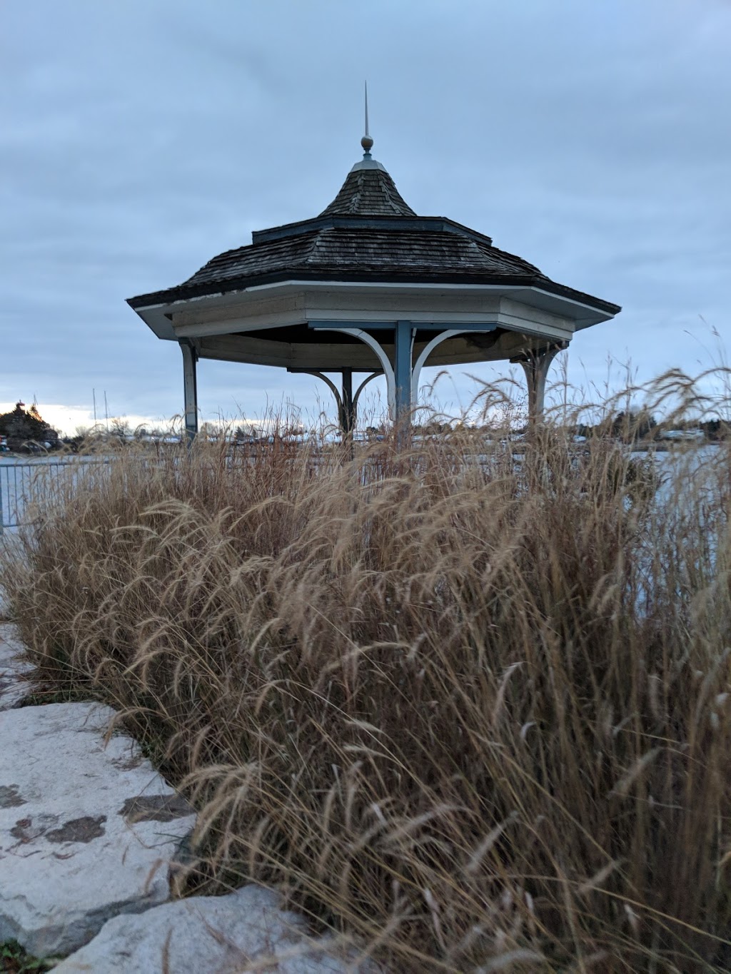 Humber Bay Promenade Park | 2195 Lake Shore Blvd W, Toronto, ON, Canada