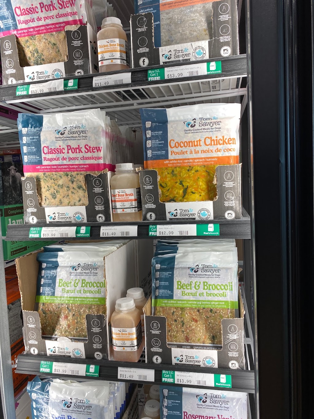 Rens Pets St. Thomas | 1063 Talbot St, St Thomas, ON N5P 1G4, Canada | Phone: (548) 538-2502