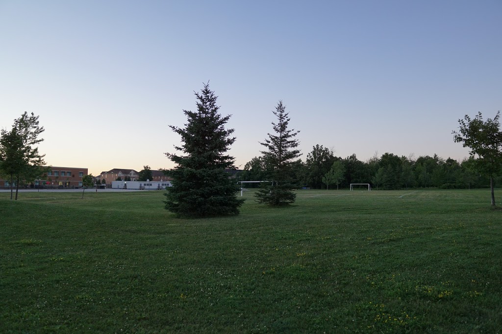 Beaty Neighbourhood Park North | 670 Bennett Blvd, Milton, ON L9T 6R4, Canada | Phone: (905) 875-5418