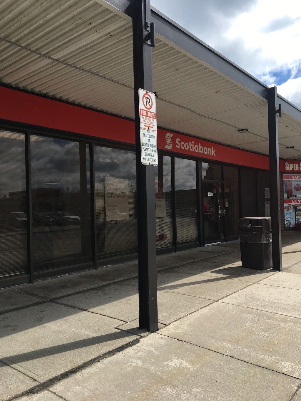 Scotiabank | 3041 Kingston Rd, Scarborough, ON M1M 1P1, Canada | Phone: (416) 261-6149