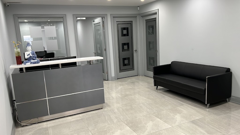 New Balance Immigration | 7015 Tranmere Dr Unit 8, Mississauga, ON L5S 1T7, Canada | Phone: (647) 534-3203