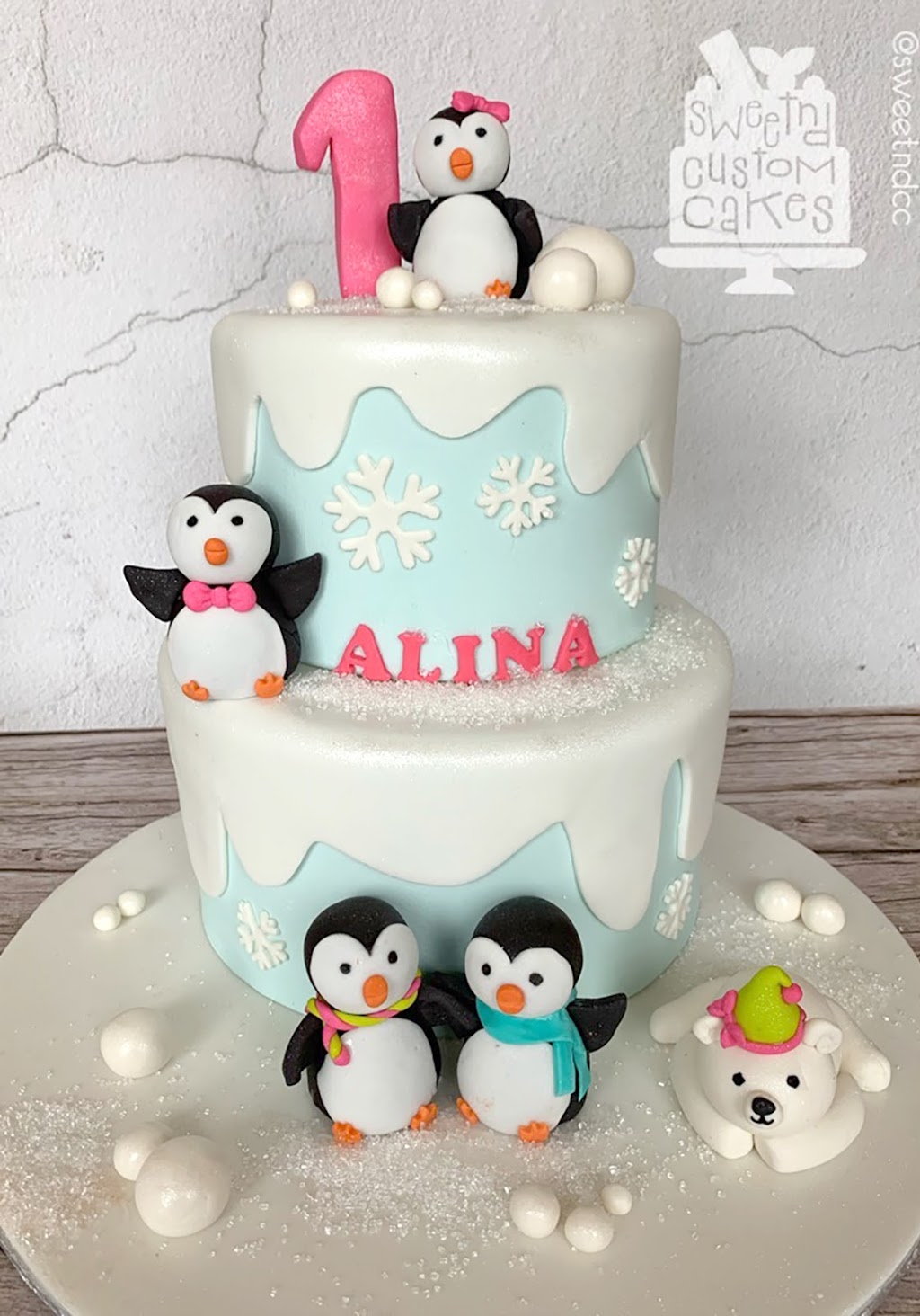 Sweetnd Custom Cakes | 16 Evansbrooke Landing NW, Calgary, AB T3P 1G5, Canada | Phone: (403) 585-5139