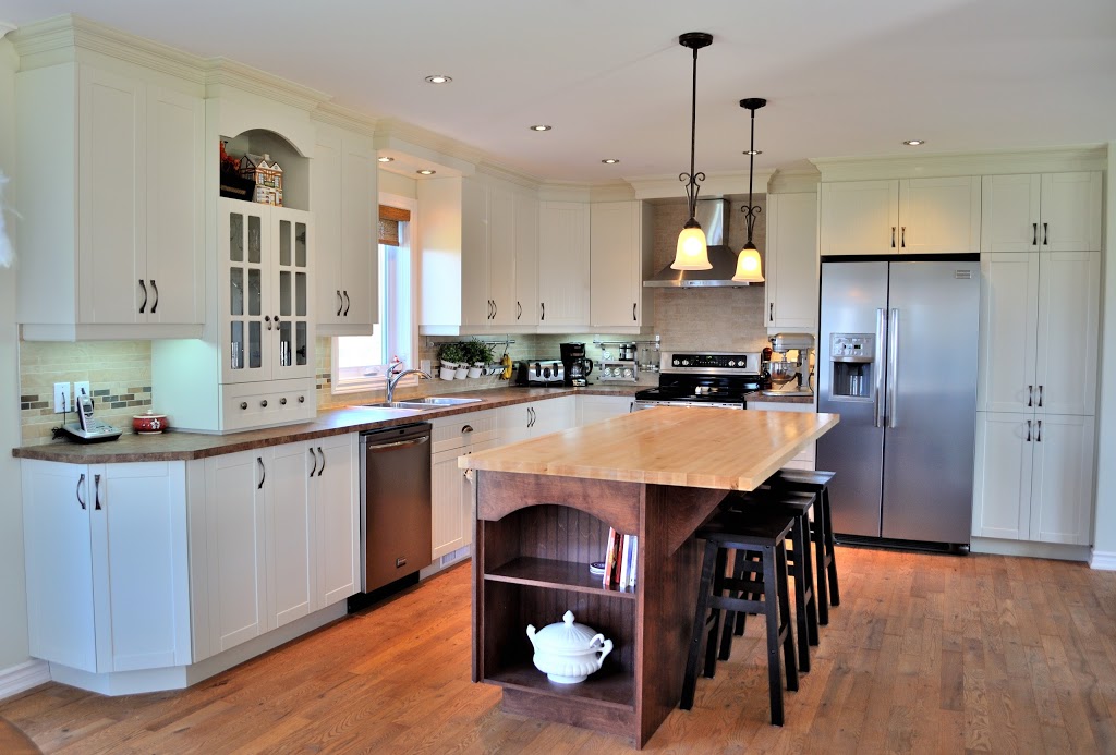 Les Cuisines Linda Goulet | 901 Rang du Bas de lAssomption S, LAssomption, QC J5W 2A3, Canada | Phone: (514) 863-2069