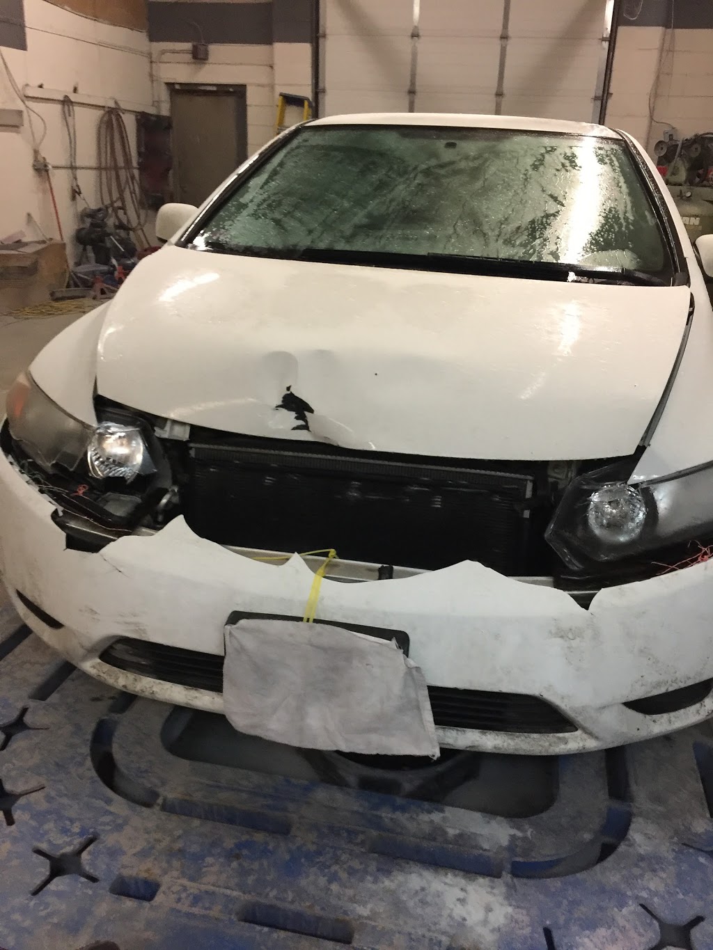 M&M Auto body shop | 1019 Nelson St unit 4, Oshawa, ON L1H 7N9, Canada | Phone: (416) 906-4232