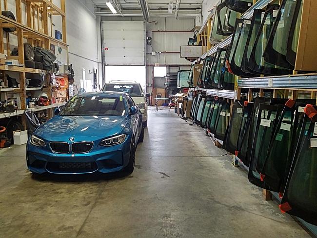 Mississauga Auto Glass | 5241 Elmridge Dr, Mississauga, ON L5M 5A4, Canada | Phone: (905) 795-2282
