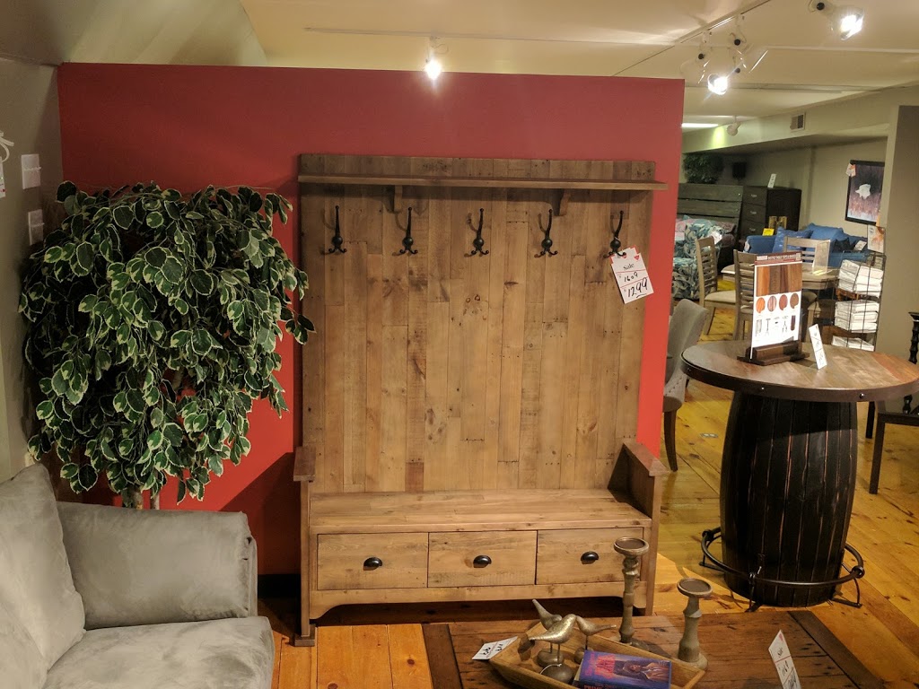 Valley Squire Furniture | 4599 Bank St, Gloucester, ON K1T 3W6, Canada | Phone: (613) 822-0501