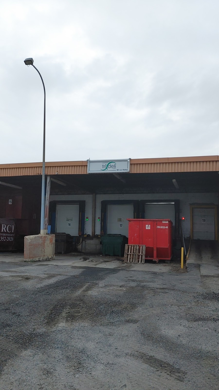 Tri Deli | 85 Rue Fisher, Mont-Saint-Hilaire, QC J3G 4S6, Canada | Phone: (450) 281-3354