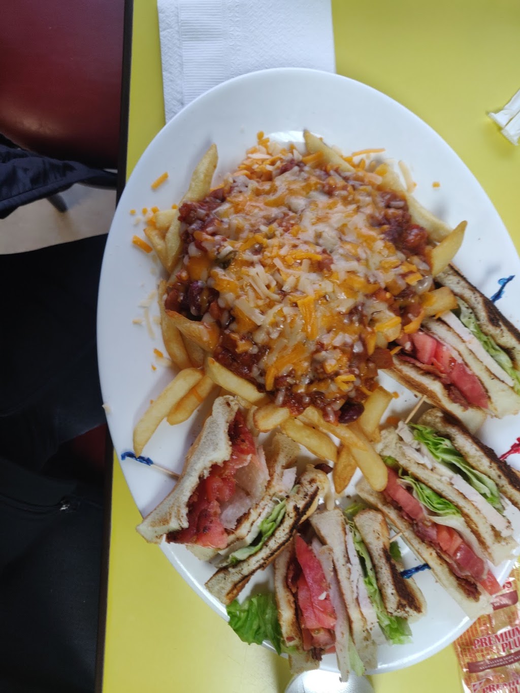 Oxford Grill | 685737 Oxford 2, Woodstock, ON N4S 7V9, Canada | Phone: (519) 467-5100