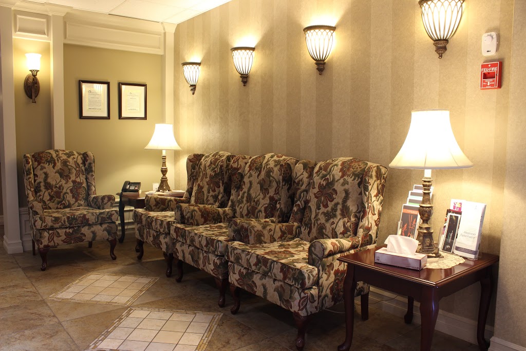 E Montpetit | 315 Rue Danis, Salaberry-de-Valleyfield, QC J6S 1M1, Canada | Phone: (450) 373-3511
