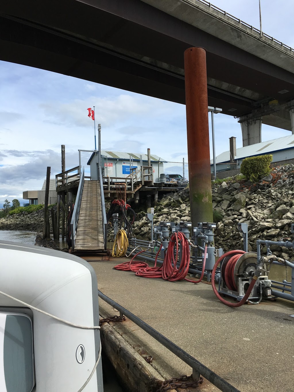 Richmond Marina Chevron | 7891 Grauer Rd, Richmond, BC V7B 1N4, Canada | Phone: (604) 278-2181