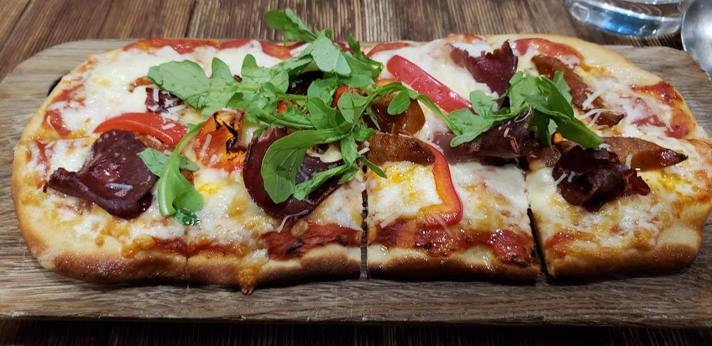 Yakima Social Kitchen + Bar | 2008 Airport Rd NE, Calgary, AB T2E 3B9, Canada | Phone: (587) 232-0538