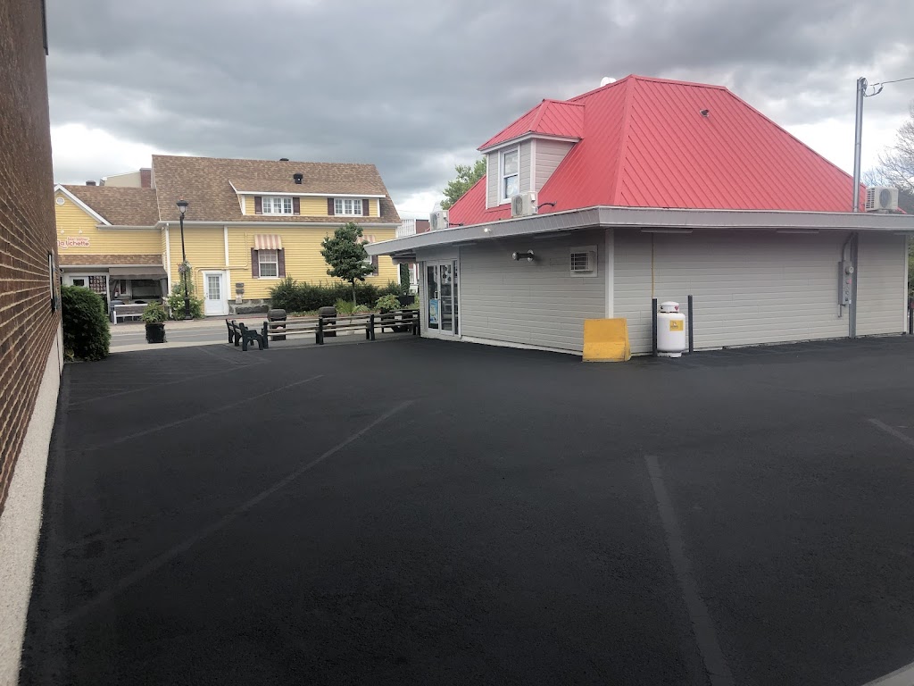 Pavages Bernier & fils | 2447 Bd Mercure, Saint-Nicéphore, QC J2A 4H8, Canada | Phone: (873) 344-1455
