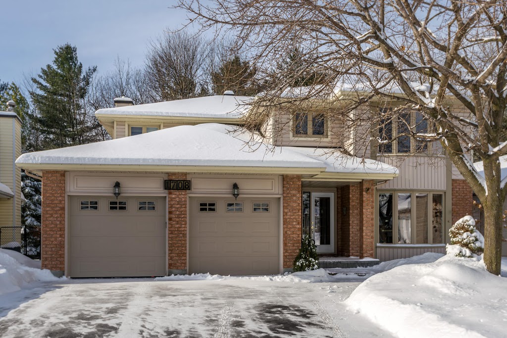 Y. Lee Beauregard | 4366 Innes Rd #2, Orléans, ON K4A 3W3, Canada | Phone: (613) 983-5346